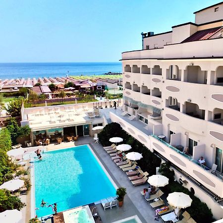 Hotel Derby Exclusive Milano Marittima Exteriör bild