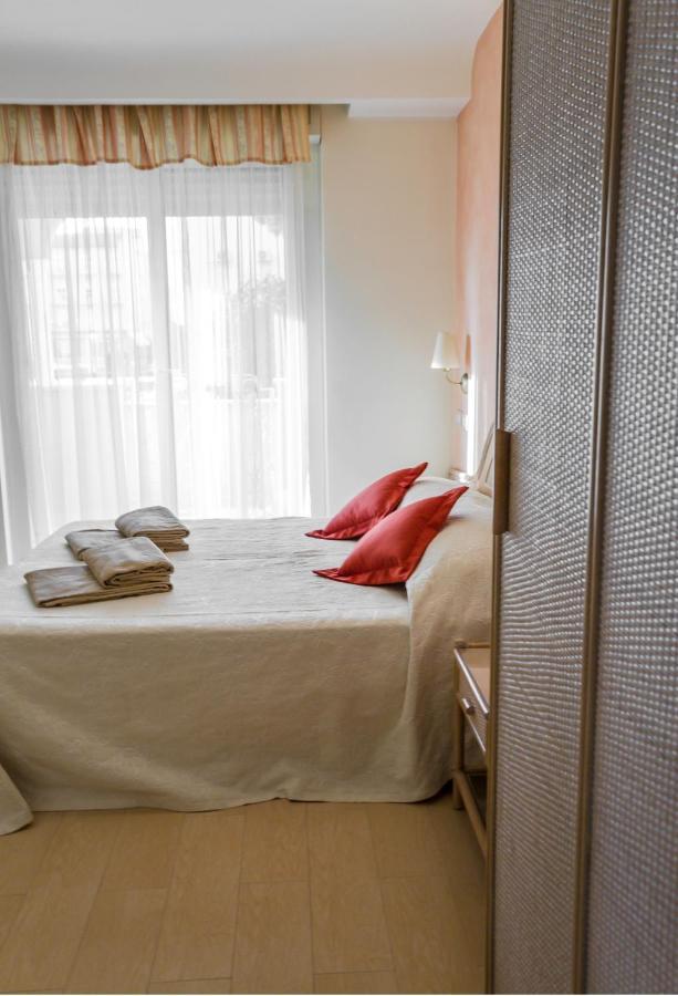 Hotel Derby Exclusive Milano Marittima Exteriör bild