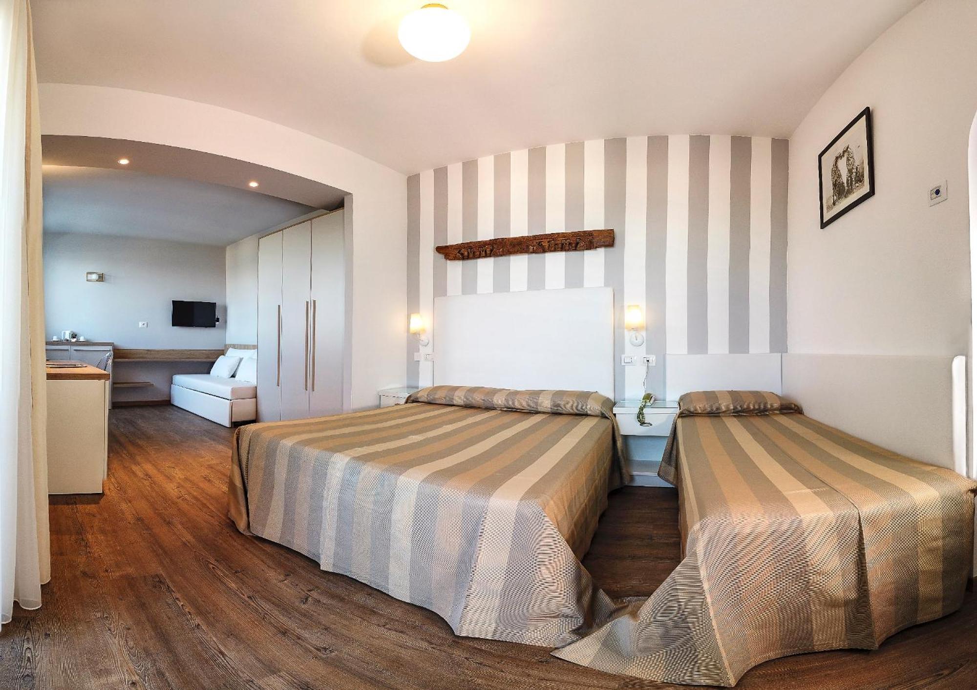 Hotel Derby Exclusive Milano Marittima Exteriör bild