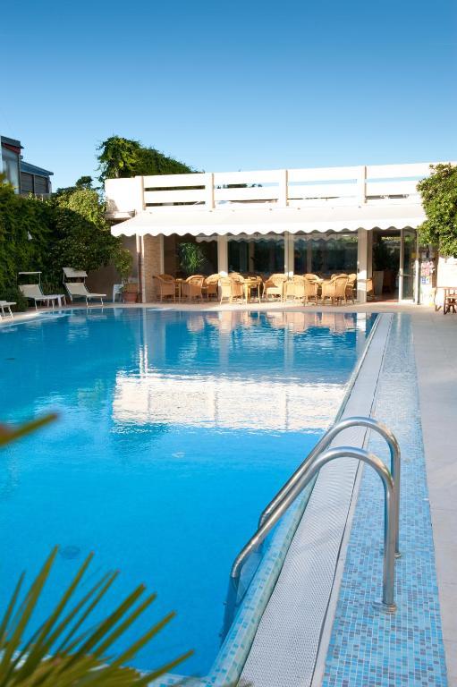 Hotel Derby Exclusive Milano Marittima Exteriör bild