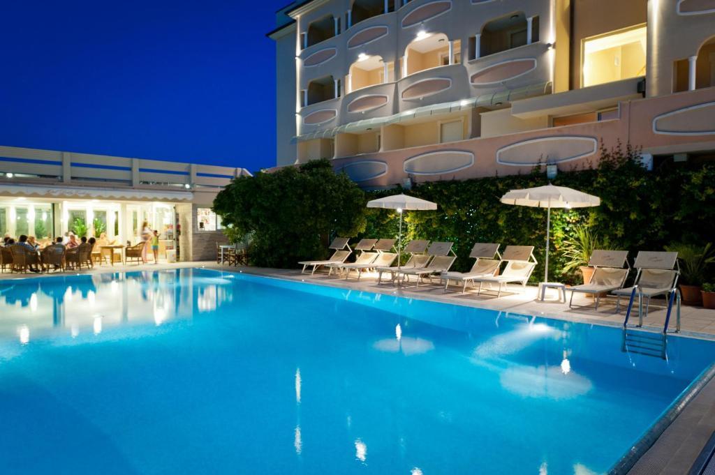 Hotel Derby Exclusive Milano Marittima Exteriör bild