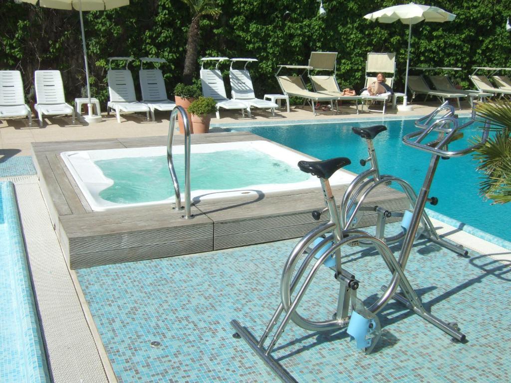 Hotel Derby Exclusive Milano Marittima Exteriör bild
