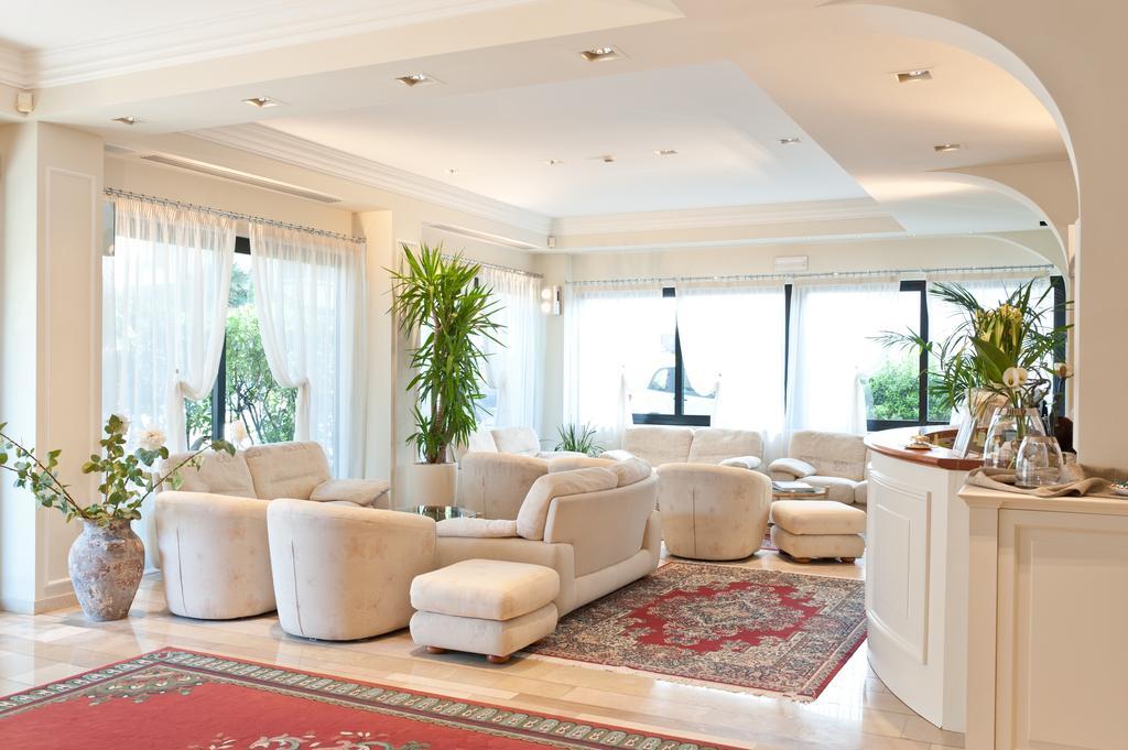 Hotel Derby Exclusive Milano Marittima Exteriör bild