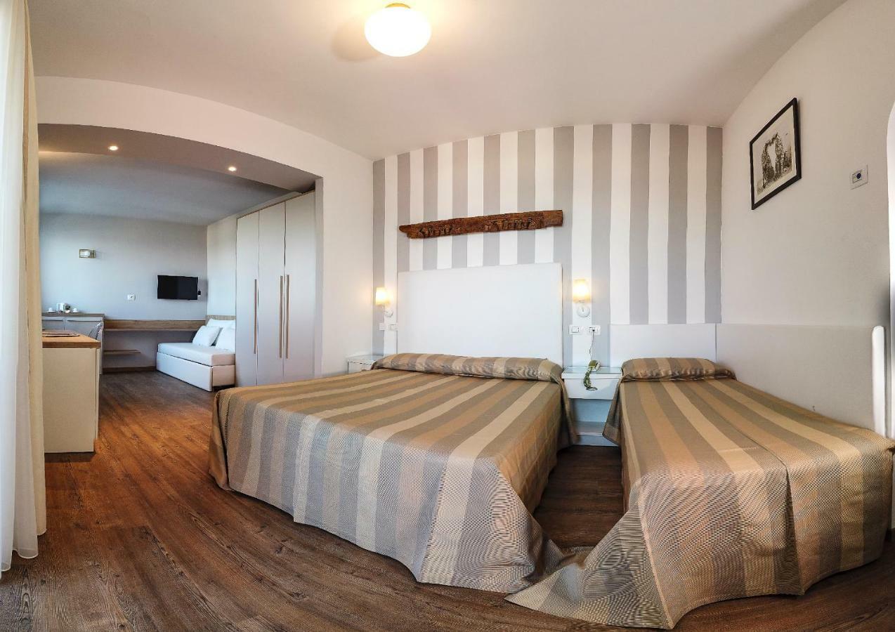 Hotel Derby Exclusive Milano Marittima Exteriör bild